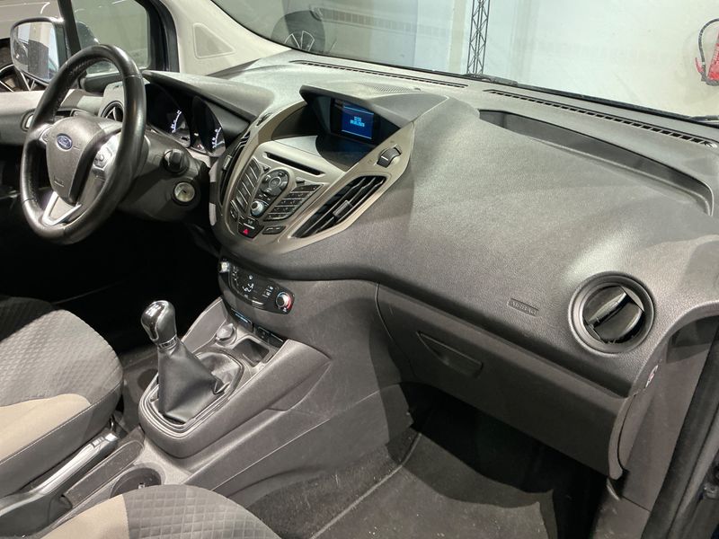 Ford Tourneo 1.0 EcoBoost Trend 2018 – снимка 28
