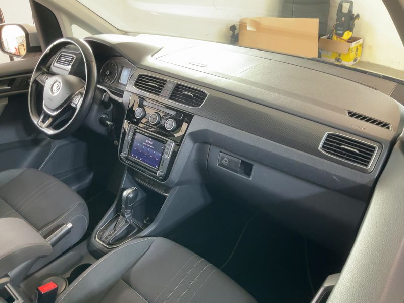 Volkswagen Caddy 1.4 TSI Alltrack BlueMotion Tech 2020 – снимка 17