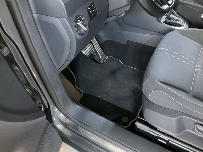 Volkswagen Caddy 1.4 TSI Alltrack BlueMotion Tech 2020 – снимка 24