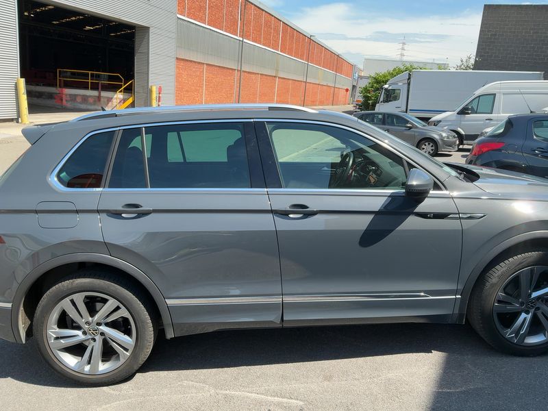 Volkswagen Tiguan 1.5 TSI ACT R-Line 2023 – снимка 10