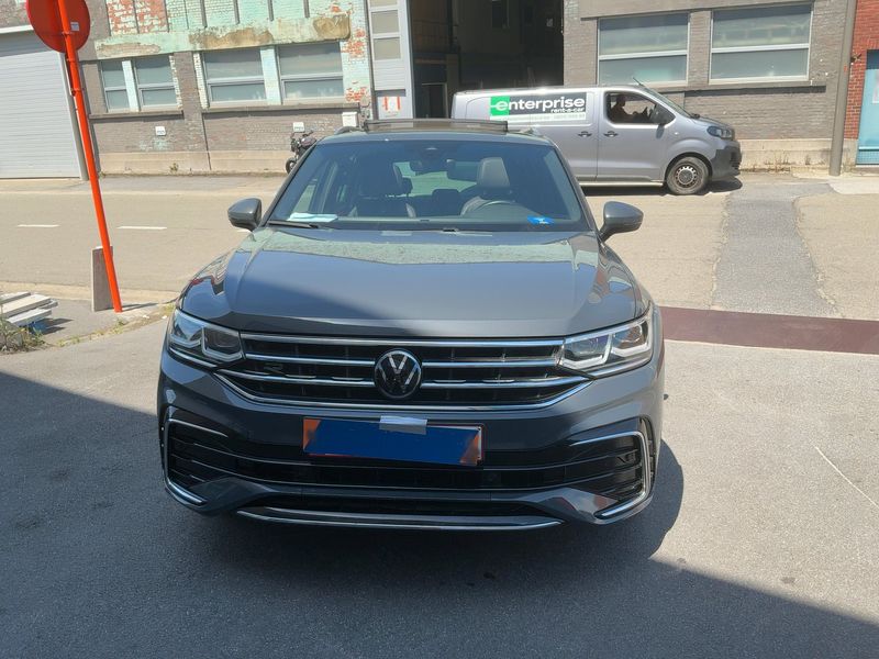 Volkswagen Tiguan 1.5 TSI ACT R-Line 2023 – снимка 14