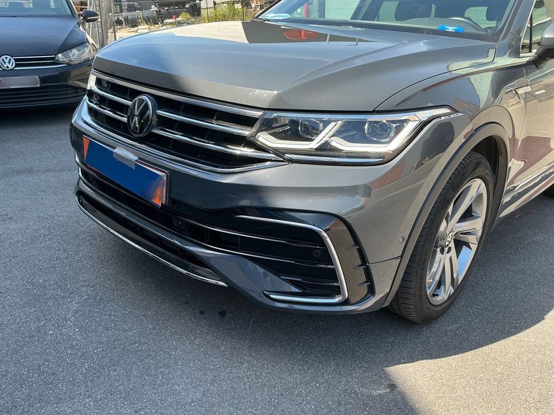 Volkswagen Tiguan 1.5 TSI ACT R-Line 2023 – снимка 27