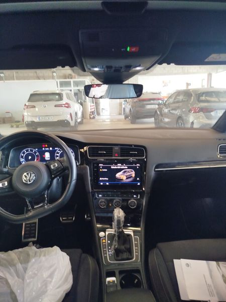 Volkswagen Golf VII 2.0 TSI R 4Motion BlueMotion Tech 2019 – снимка 17