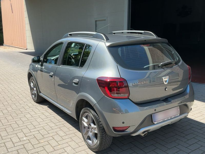 Dacia Sandero 1.5 dCi Stepway Celebration 2017 – снимка 6
