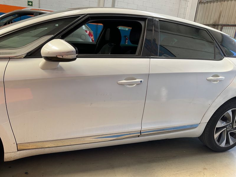 Citroen DS5 2.0 HDi Style 2015 – снимка 4