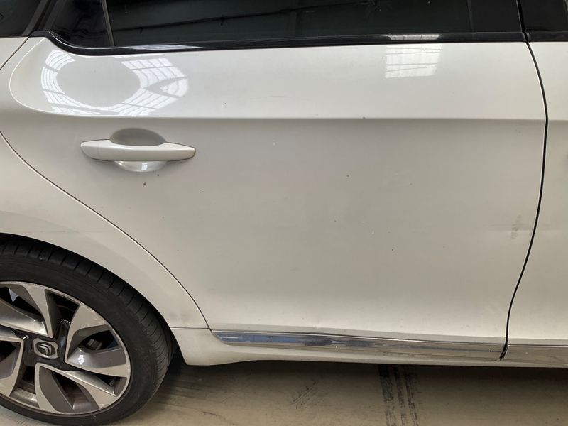 Citroen DS5 2.0 HDi Style 2015 – снимка 24