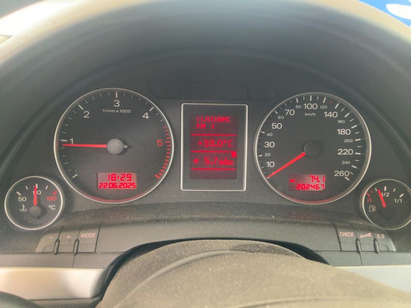 Audi A4 2.0 TDI 2007 – снимка 18