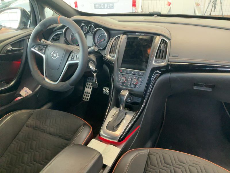 Opel Cascada 1.6 SIDI Turbo Innovation 2015 – снимка 17
