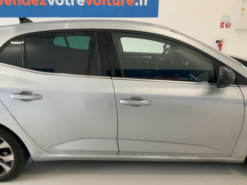 Renault Megane 1.5 BLUE dCi Techno 2024 – снимка 10