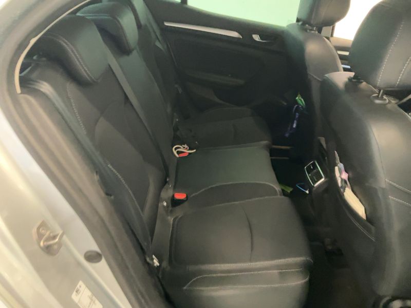 Renault Megane 1.5 BLUE dCi Techno 2024 – снимка 19