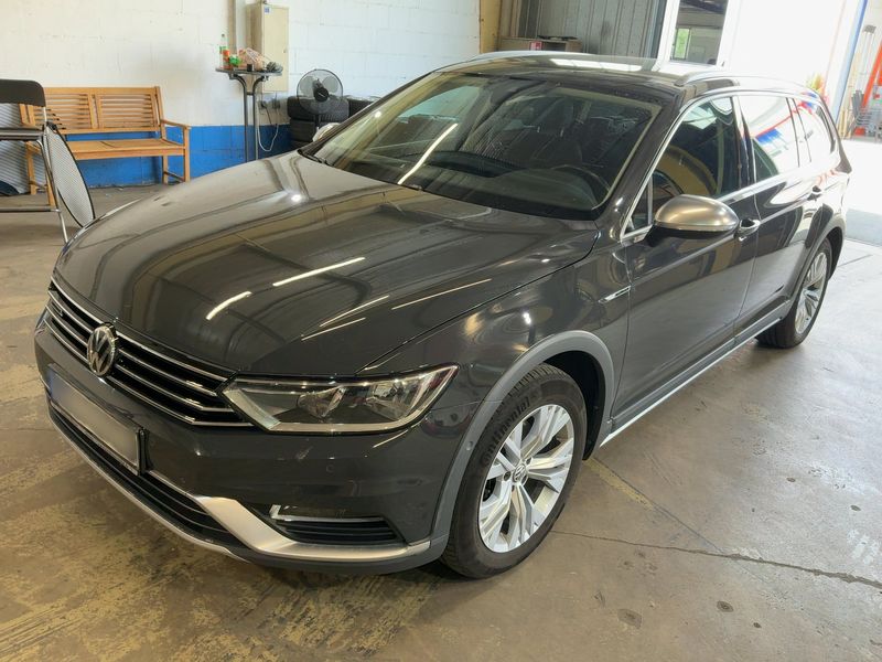 Volkswagen Passat Alltrack 2.0 TDI 4Motion BlueMotion Tech 2018 – снимка 1