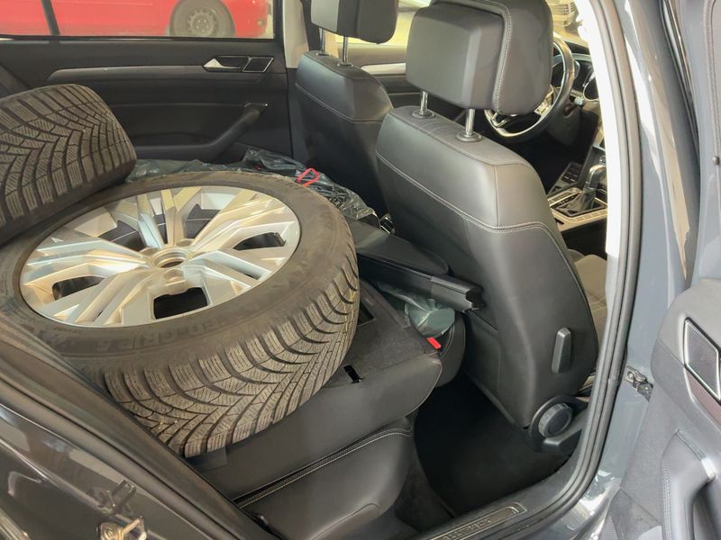 Volkswagen Passat Alltrack 2.0 TDI 4Motion BlueMotion Tech 2018 – снимка 20