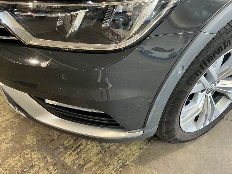 Volkswagen Passat Alltrack 2.0 TDI 4Motion BlueMotion Tech 2018 – снимка 32