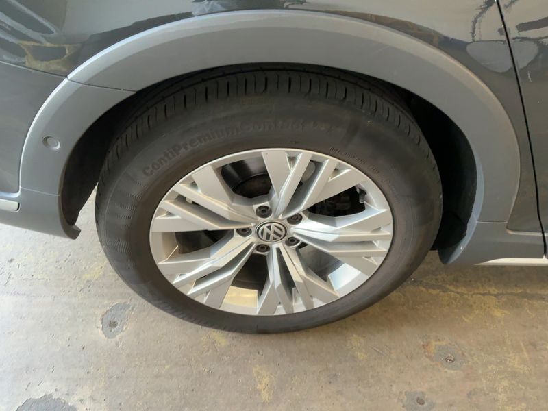 Volkswagen Passat Alltrack 2.0 TDI 4Motion BlueMotion Tech 2018 – снимка 9
