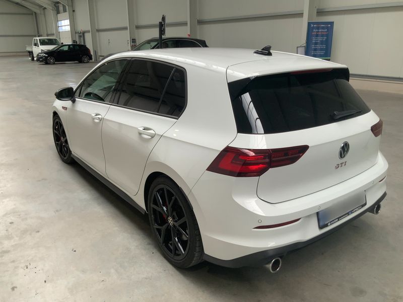 Volkswagen Golf VIII 2.0 TSI GTI 2023 – снимка 6