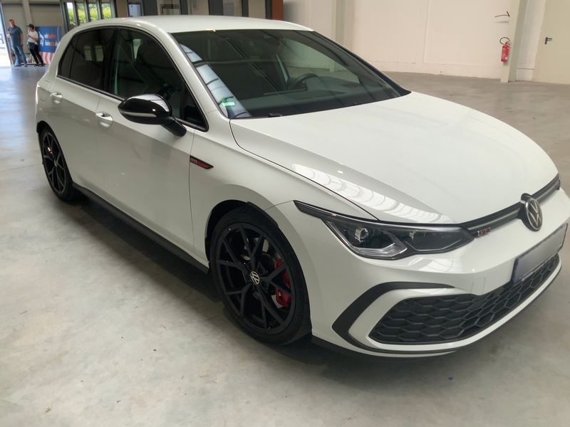 Volkswagen Golf VIII 2.0 TSI GTI 2023 – снимка 12