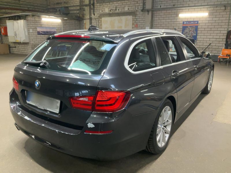 BMW 5er 530d 2011 – снимка на щета