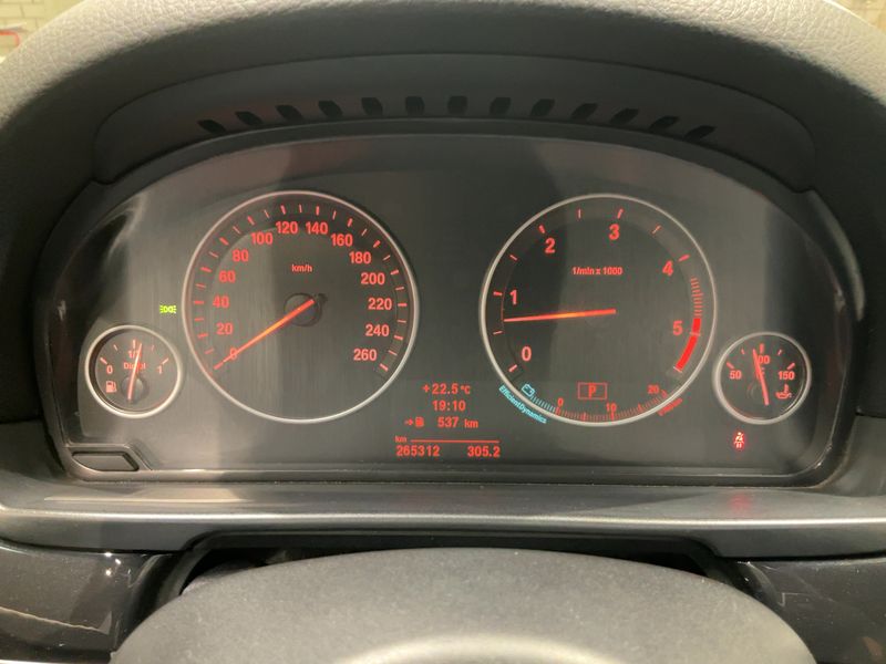 BMW 5er 530d 2011 – снимка 13