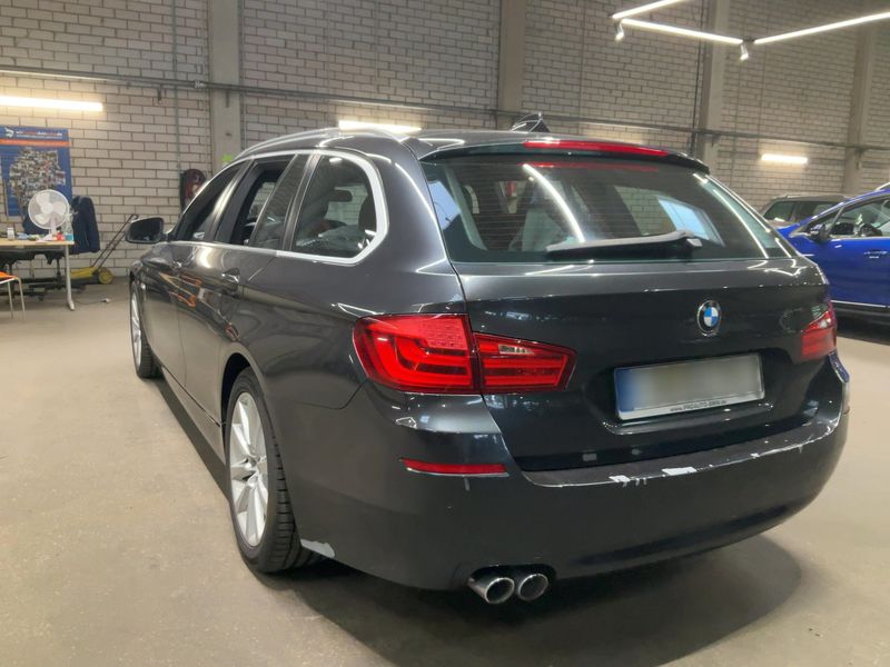 BMW 5er 530d 2011 – снимка на щета