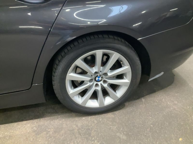 BMW 5er 530d 2011 – снимка 17