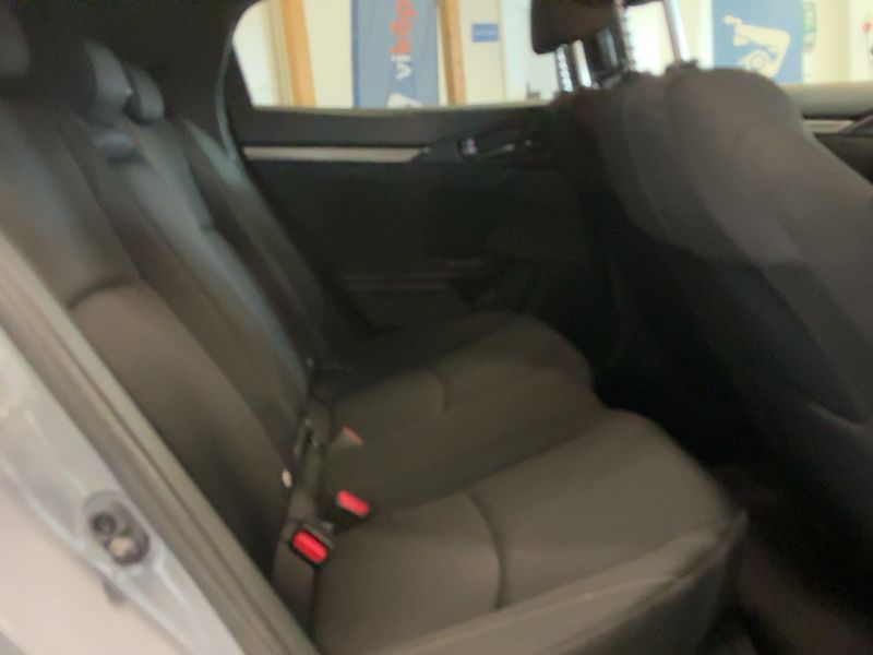 Honda Civic 1.0 VTEC Elegance 2019 – снимка 20