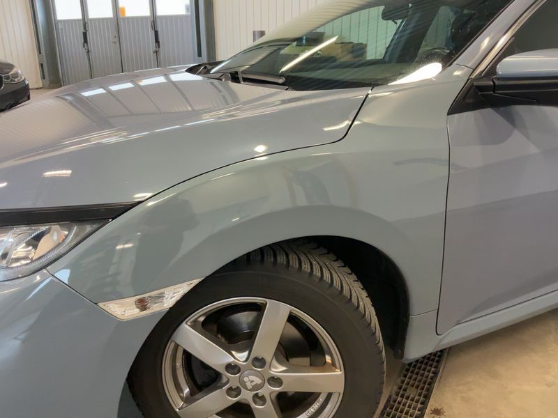 Honda Civic 1.0 VTEC Elegance 2019 – снимка 2