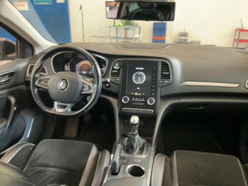 Renault Megane 1.5 dCi Energy Intens 2017 – снимка 17