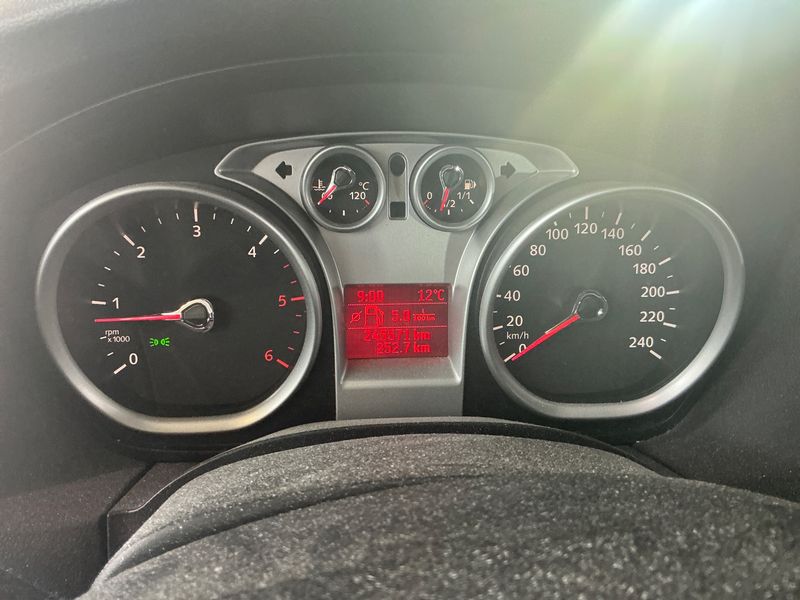 Ford Focus 1.6 TDCi Trend 2010 – снимка 4