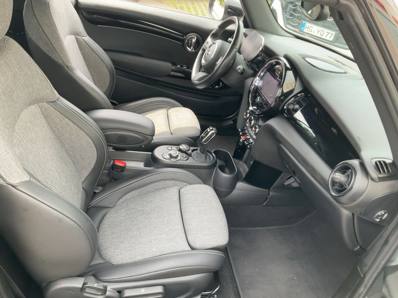 MINI Cabrio Cooper Classic Trim 2021 – снимка 17