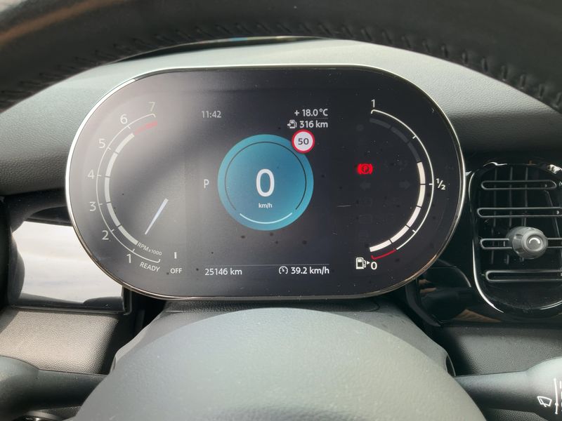 MINI Cabrio Cooper Classic Trim 2021 – снимка 19