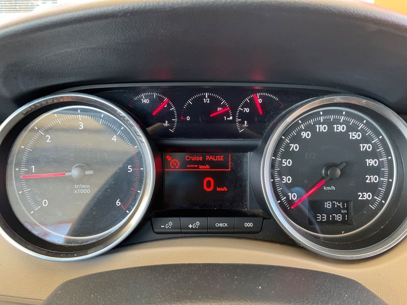 Peugeot 508 2.0 HDi Active 2011 – снимка 4