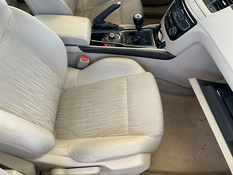 Peugeot 508 2.0 HDi Active 2011 – снимка 27