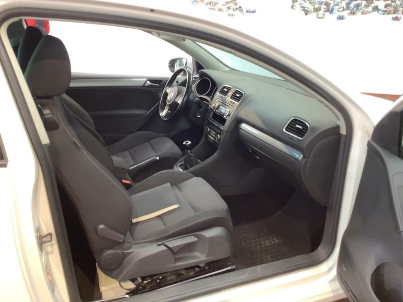 Volkswagen Golf VI 1.6 Trendline 2009 – снимка 17