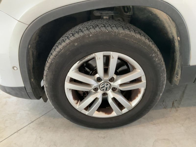 Volkswagen Tiguan 2.0 TDI Trend & Fun BlueMotion Tech 2013 – снимка 3