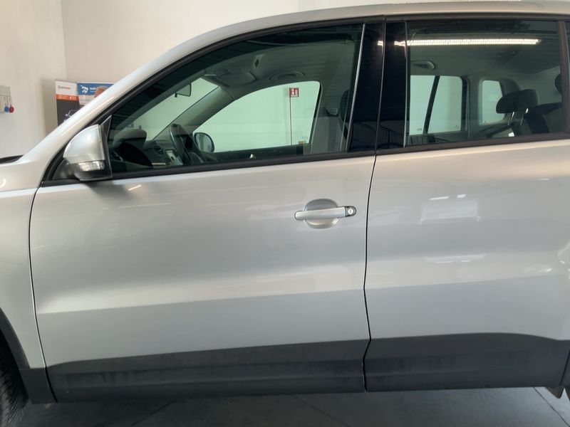 Volkswagen Tiguan 2.0 TDI Trend & Fun BlueMotion Tech 2013 – снимка 4