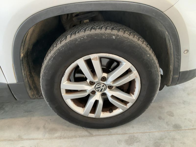 Volkswagen Tiguan 2.0 TDI Trend & Fun BlueMotion Tech 2013 – снимка 11