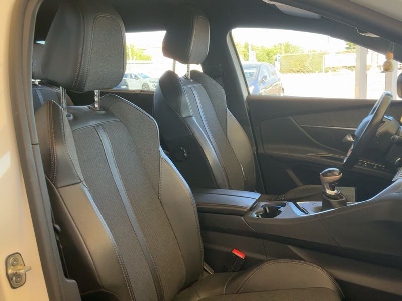 Peugeot 5008 1.5 Blue-HDi GT 2019 – снимка 16