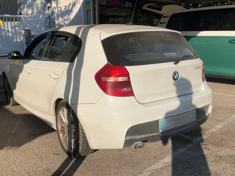BMW 1er 120d 2009 – снимка 6