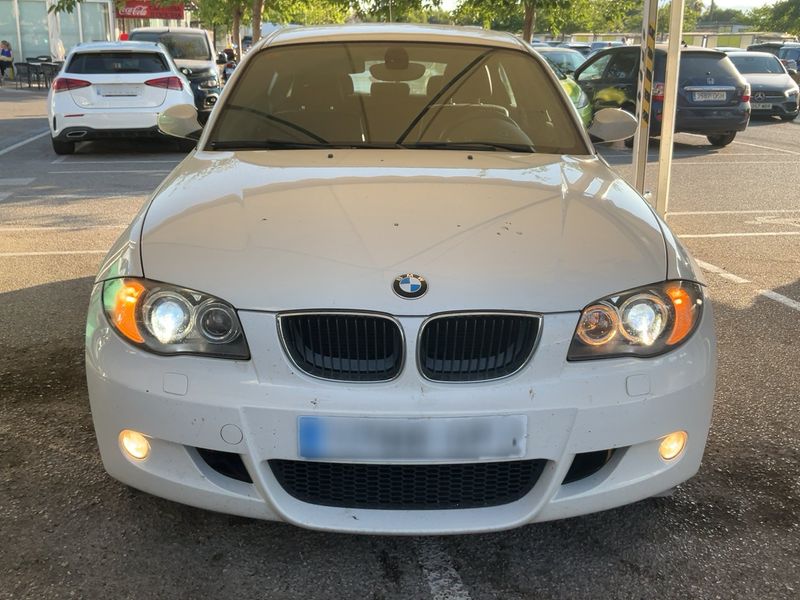 BMW 1er 120d 2009 – снимка 14