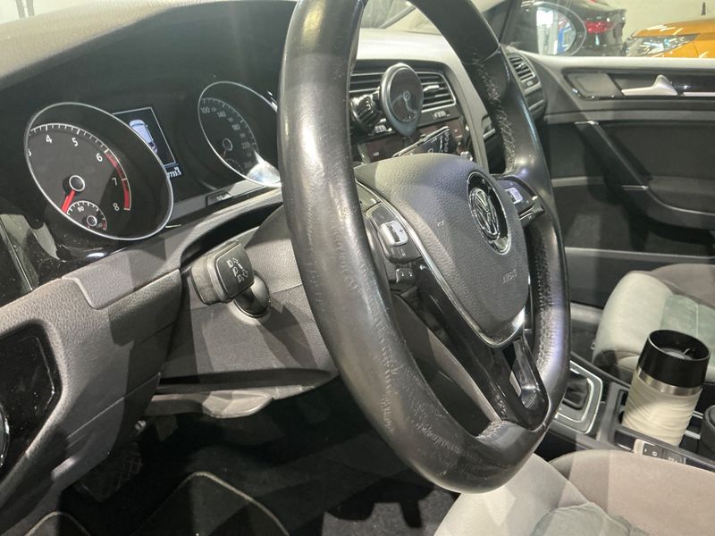 Volkswagen Golf VII 1.5 TSI ACT Highline BlueMotion Tech 2017 – снимка 30