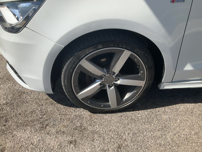 Audi A1 1.6 TDI Admired 2014 – снимка 3