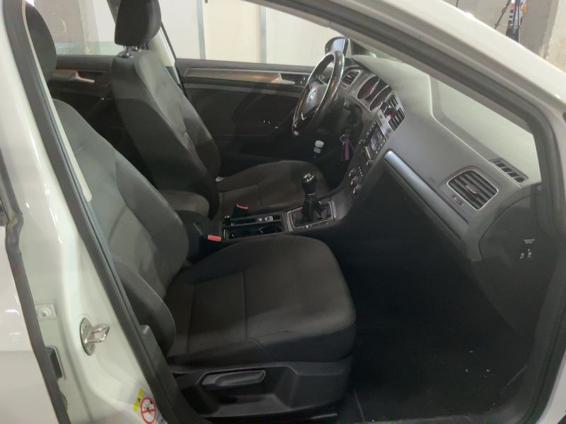 Volkswagen Golf VII 1.6 TDI Advance BlueMotion Tech 2013 – снимка 16