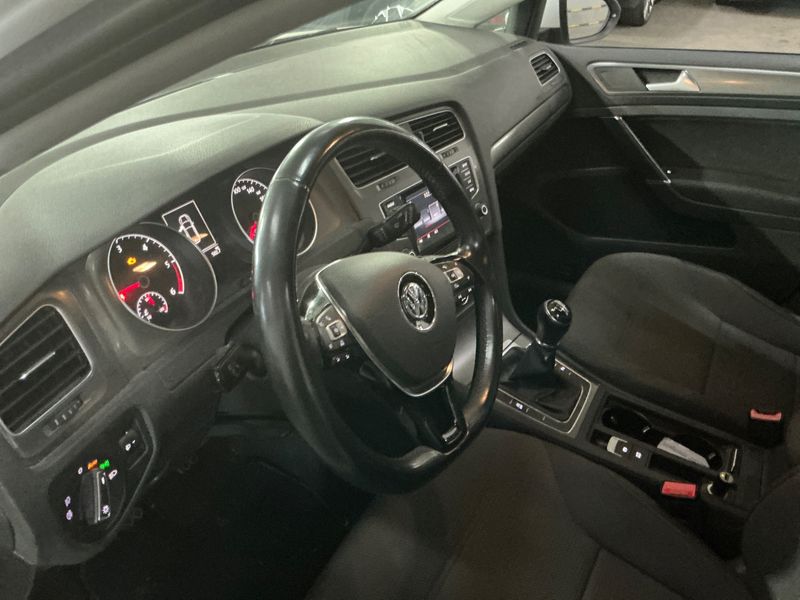 Volkswagen Golf VII 1.6 TDI Advance BlueMotion Tech 2013 – снимка 29