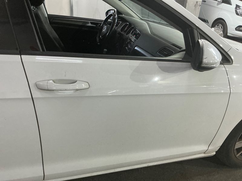 Volkswagen Golf VII 1.6 TDI Advance BlueMotion Tech 2013 – снимка 26