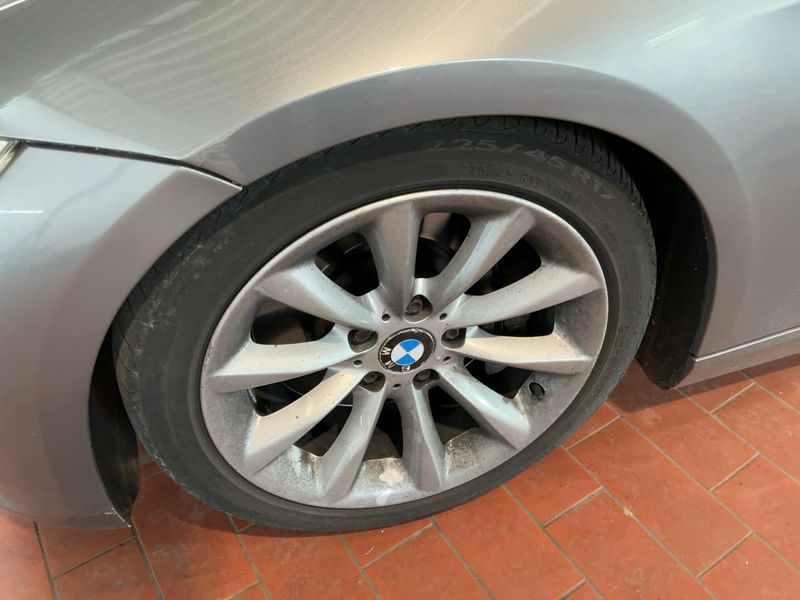 BMW 3er 330d 2009 – снимка 16
