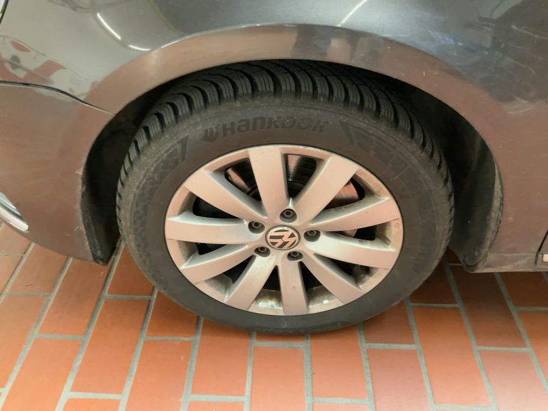 Volkswagen Passat 2.0 TDI Comfortline 4Motion BlueMotion Tech 2013 – снимка 17