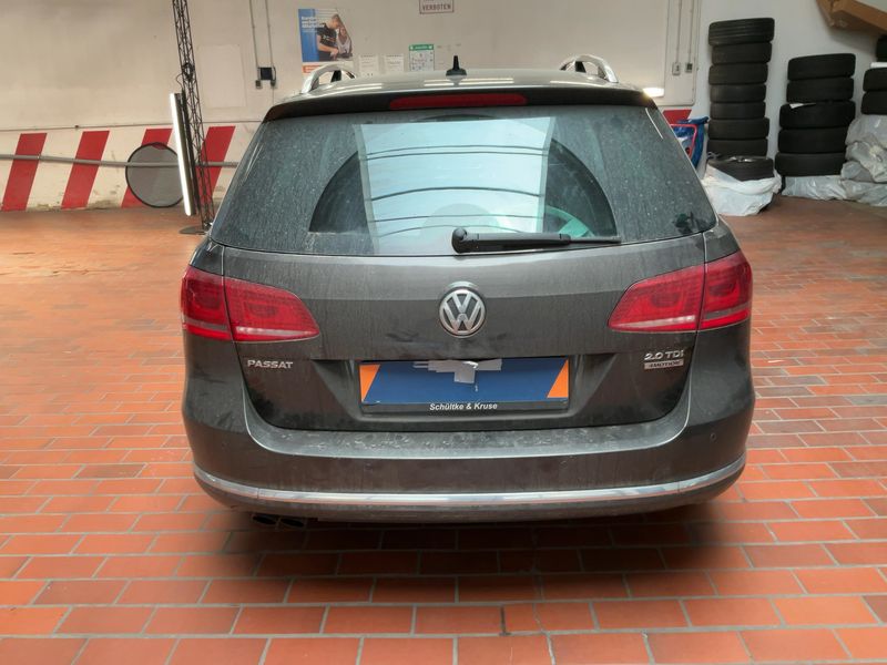 Volkswagen Passat 2.0 TDI Comfortline 4Motion BlueMotion Tech 2013 – снимка 5