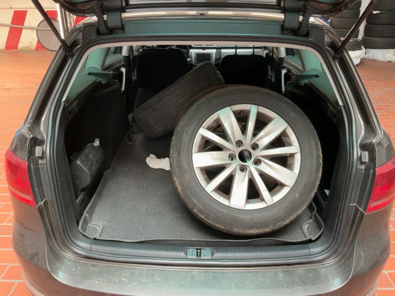 Volkswagen Passat 2.0 TDI Comfortline 4Motion BlueMotion Tech 2013 – снимка 10
