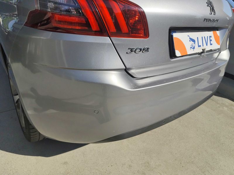 Peugeot 308 1.5 Blue-HDi Allure 2019 – снимка 19