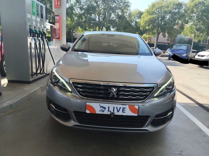 Peugeot 308 1.5 Blue-HDi Allure 2019 – снимка 7